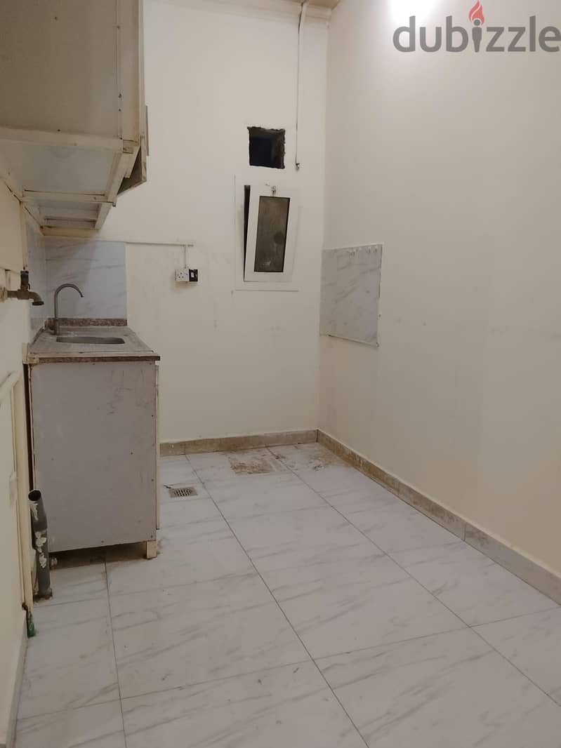 2bhk available for rent in al wukair 2