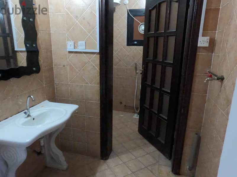 Spacious Semi Furnished Studio Near Metro 4