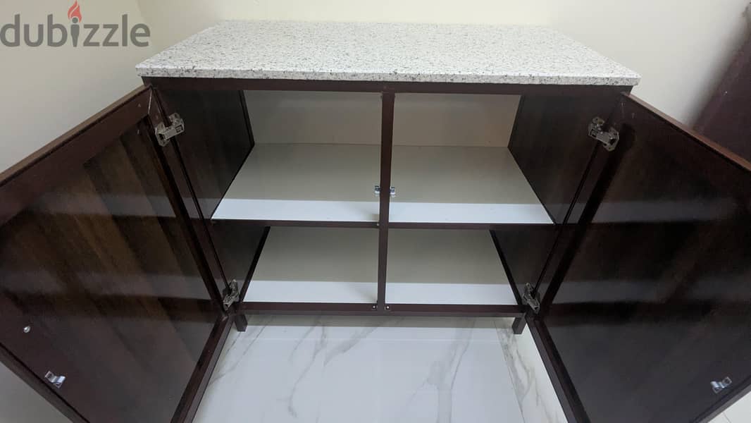 we are selling and making all size aluminium kitchen cabinet available 1