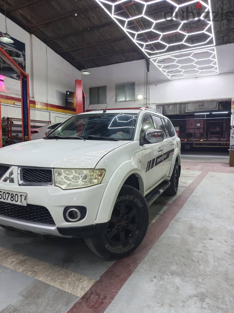 Mitsubishi Pajero Sport 2015 3