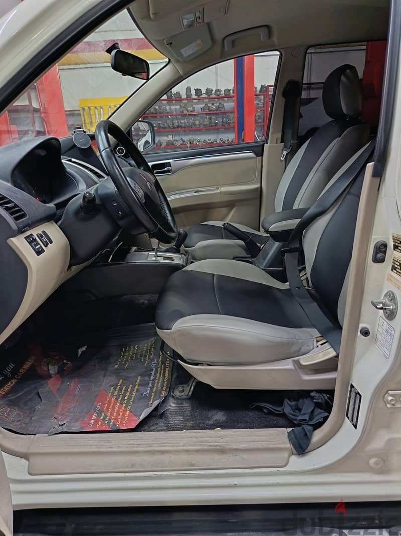 Mitsubishi Pajero Sport 2015 14
