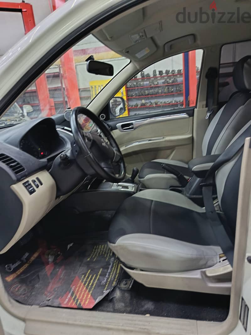 Mitsubishi Pajero Sport 2015 15