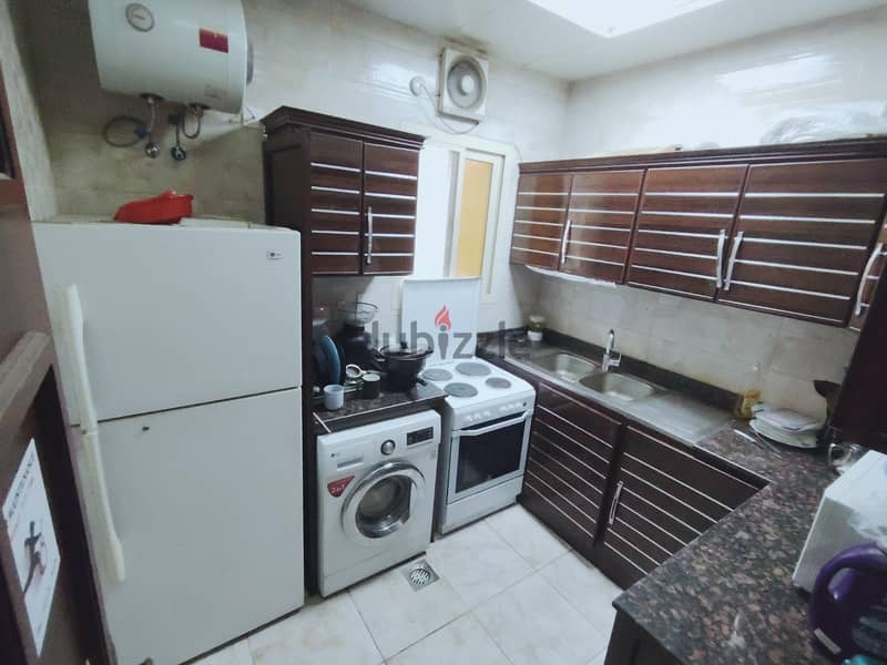 Executive bachelors rooms for rent 16