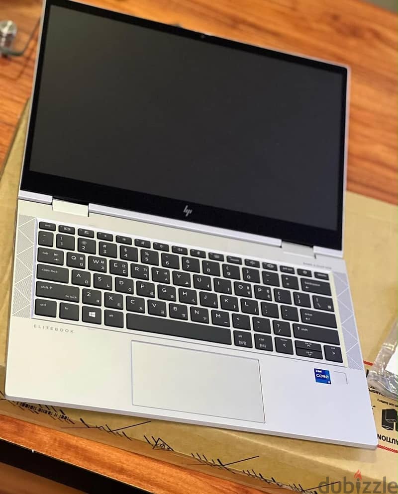 Hp Elitebook 830 G8 2 in 1 2021 versions 3
