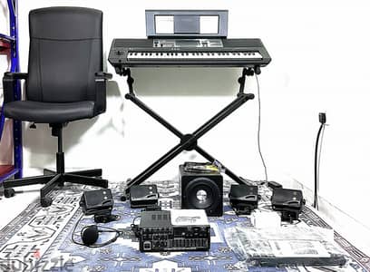 a brand-new yamaha arabic PSR-5000 organ