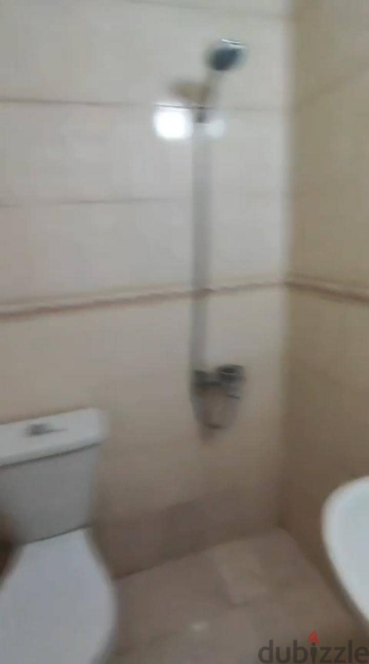 studio avilable for rent 3