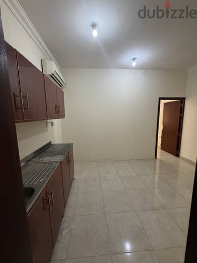 Spacious 2 bed 1 bath with big kitchen in Nuaija Near Lulu