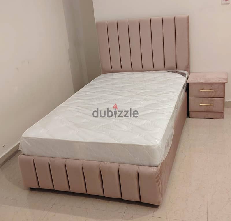 Double bunk bed and dining table selling new. 30032896 6