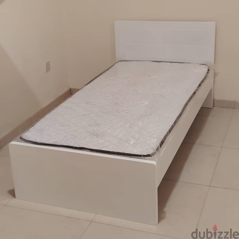 Double bunk bed and dining table selling new. 30032896 7
