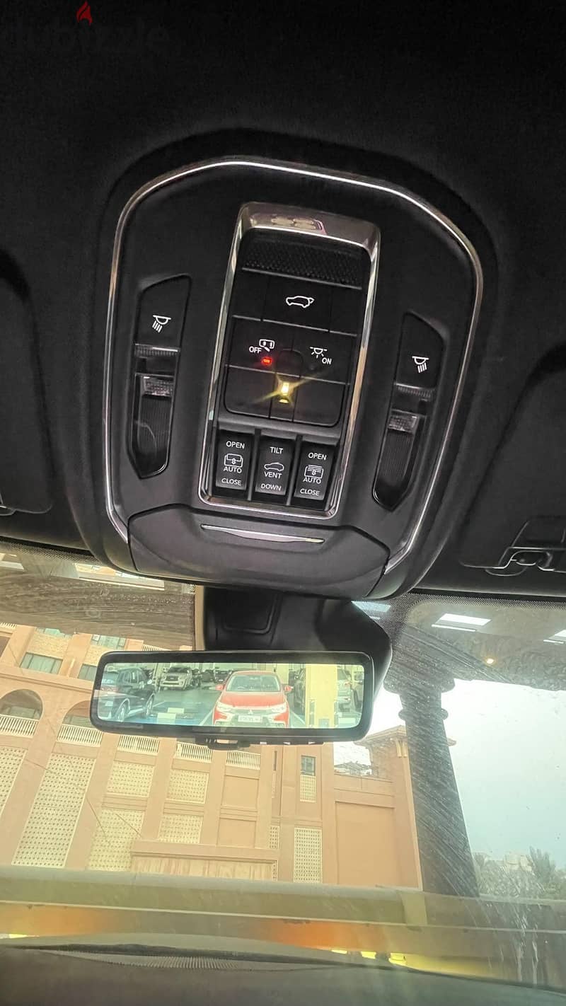 Jeep Grand Cherokee 2023 11
