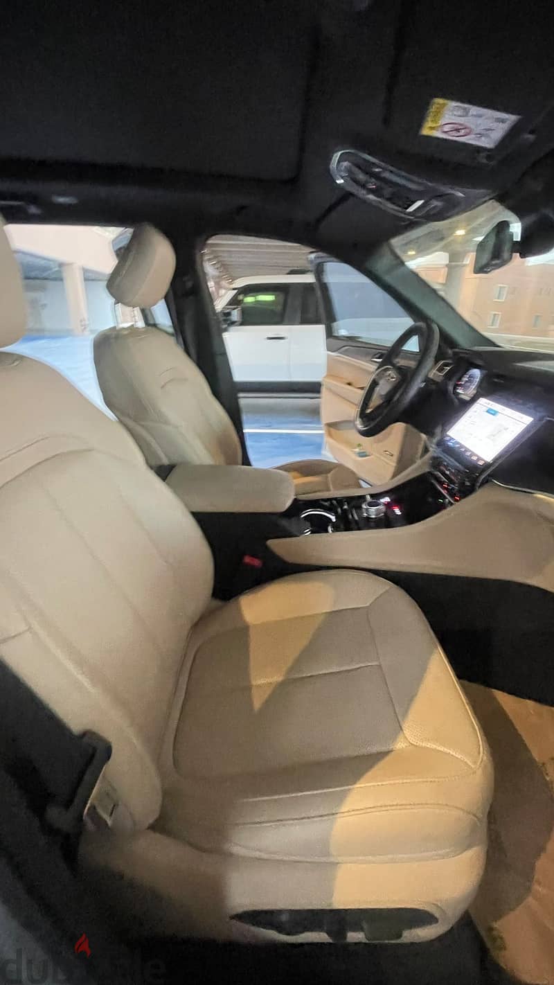 Jeep Grand Cherokee 2023 17