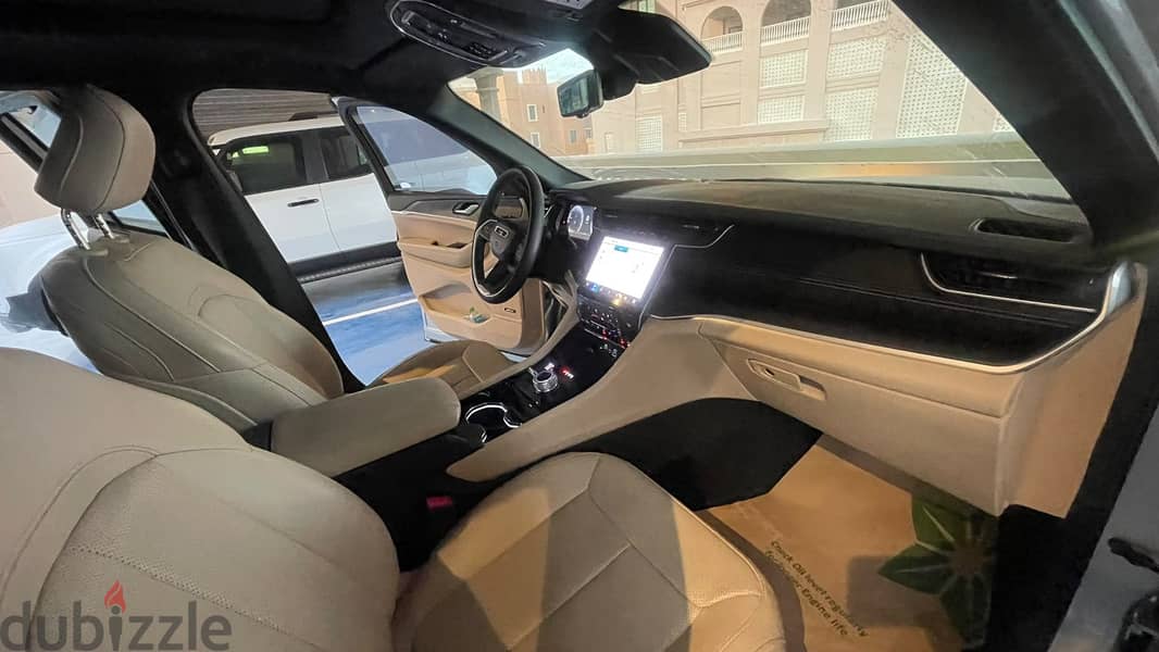 Jeep Grand Cherokee 2023 18