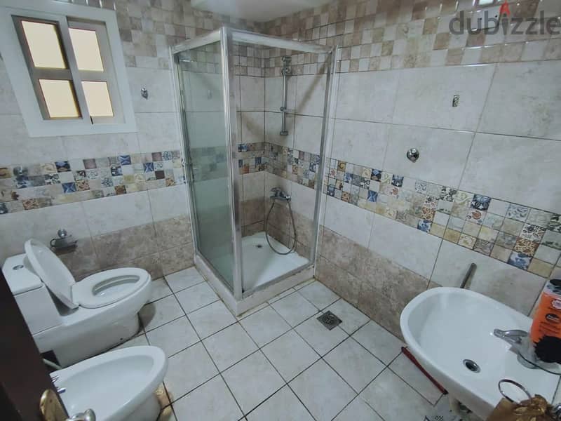 Executive bachelors rooms for rent 3
