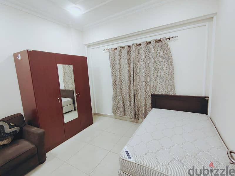 Executive bachelors rooms for rent 16