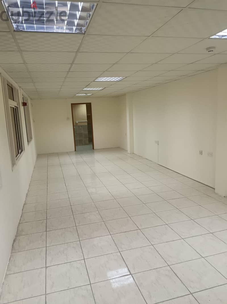 500 Aluminum Workshop For Rent 4