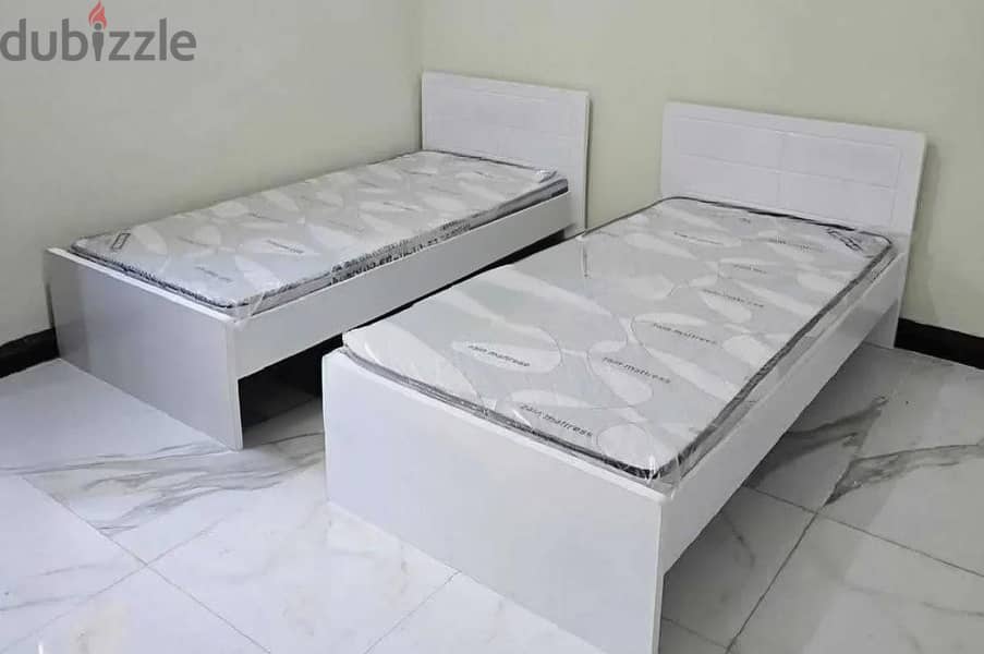 Single bed and Small cupboard selling. 33757438 2