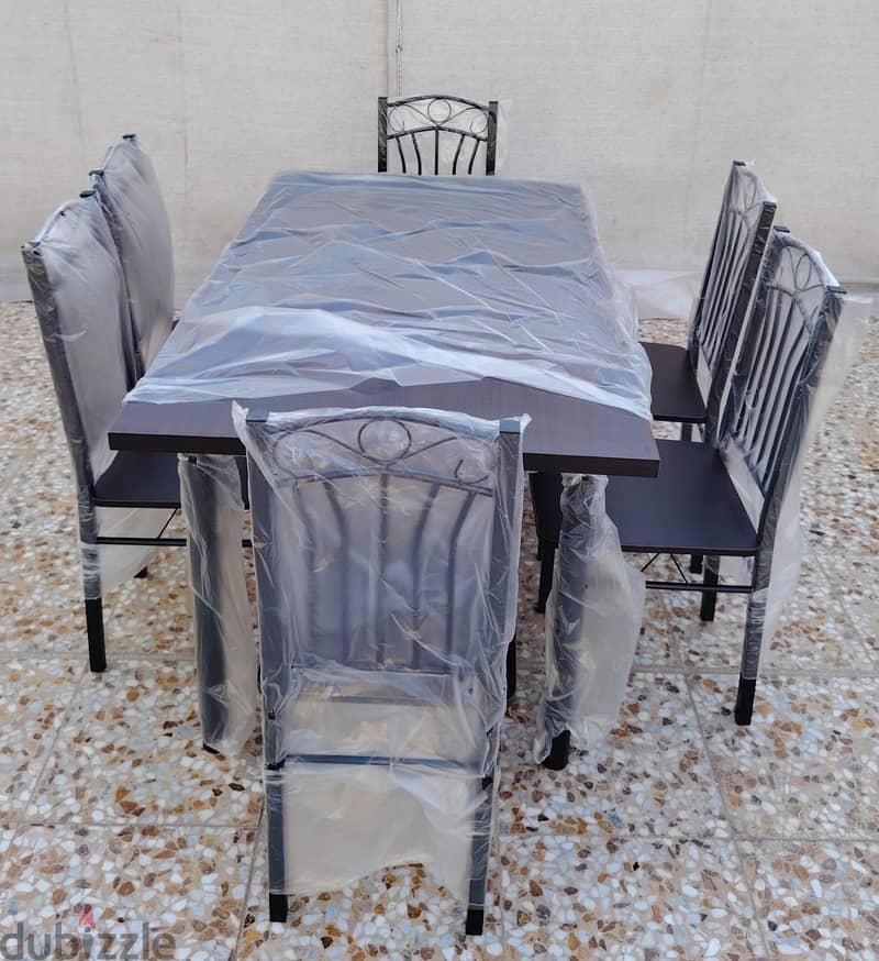 Single bed and Small cupboard selling. 33757438 5
