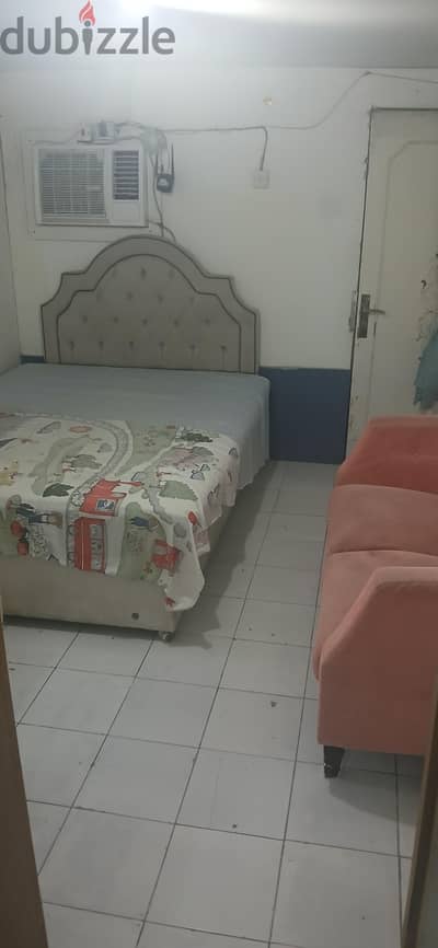 Small Studio Room family or single Rent