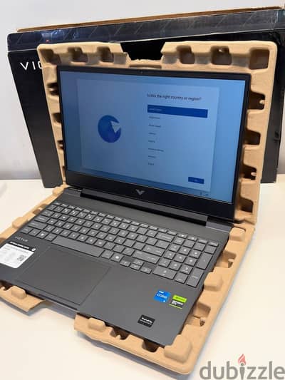HP VICTUS 15-fa1082wm