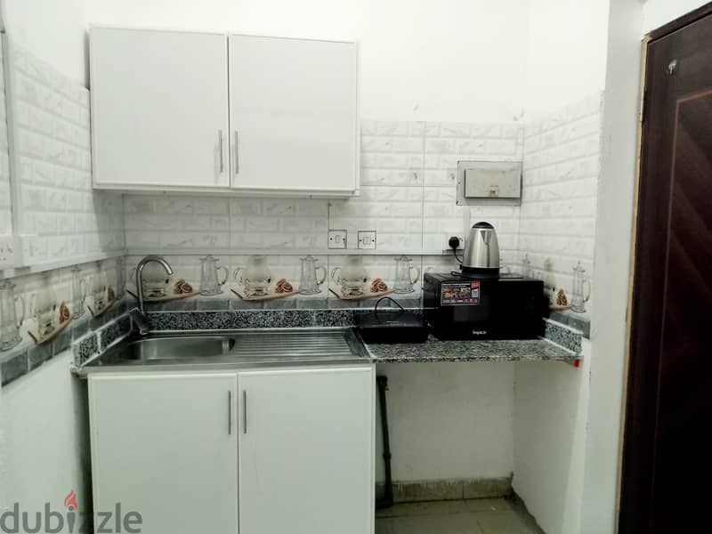  FULLY FURNISHED STUDIO | AL GHARAFA  4