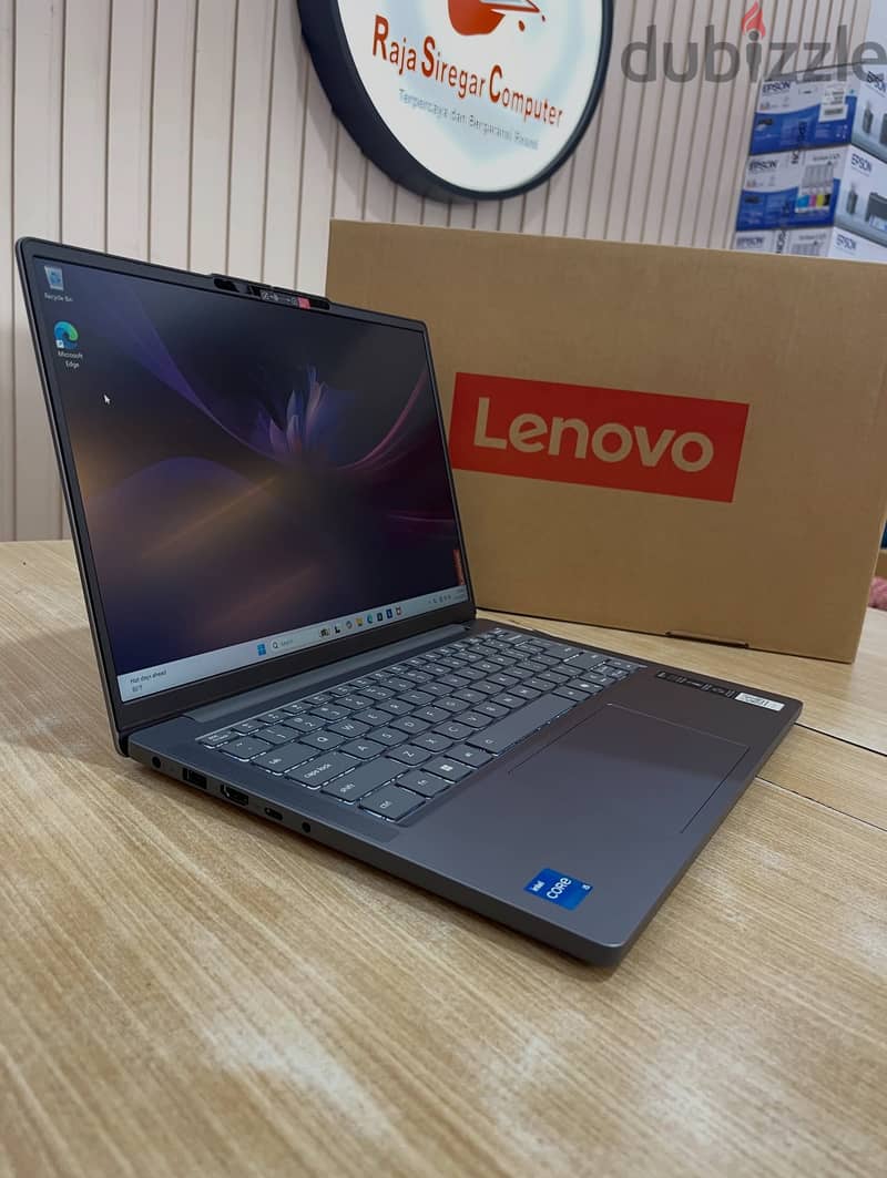 Lenovo IdeaPad Slim 3 4