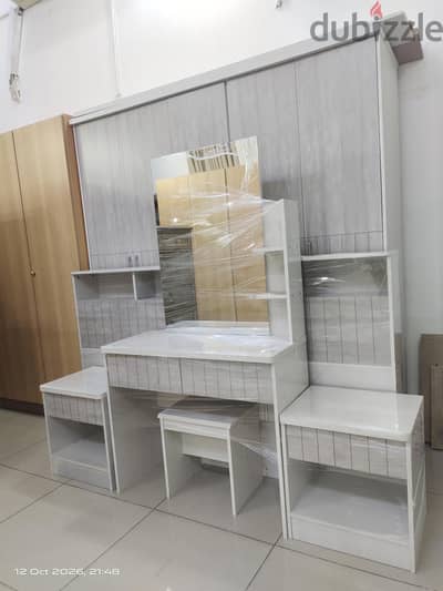 King size bedroom set for sale