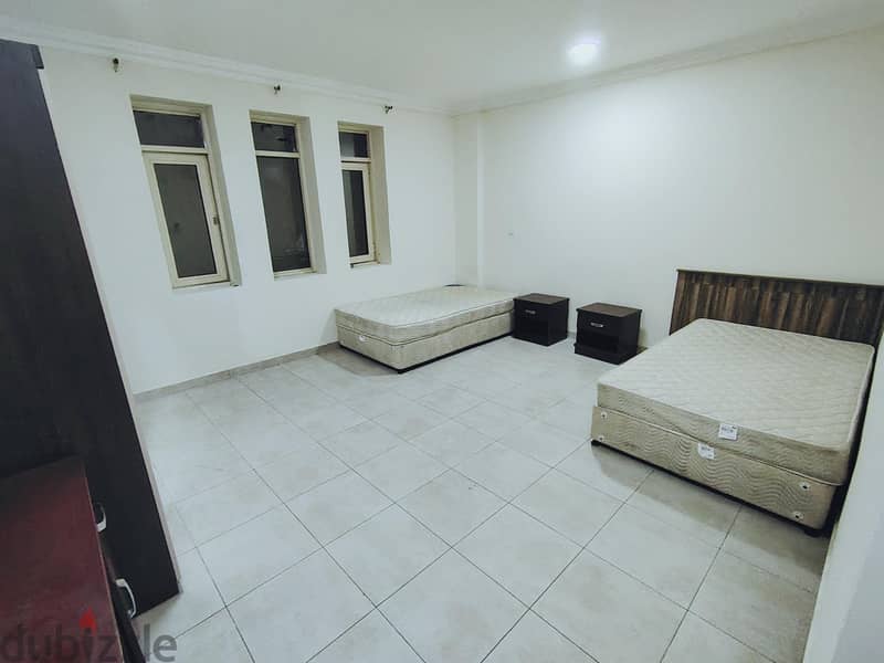 Executive bachelors rooms for rent 15