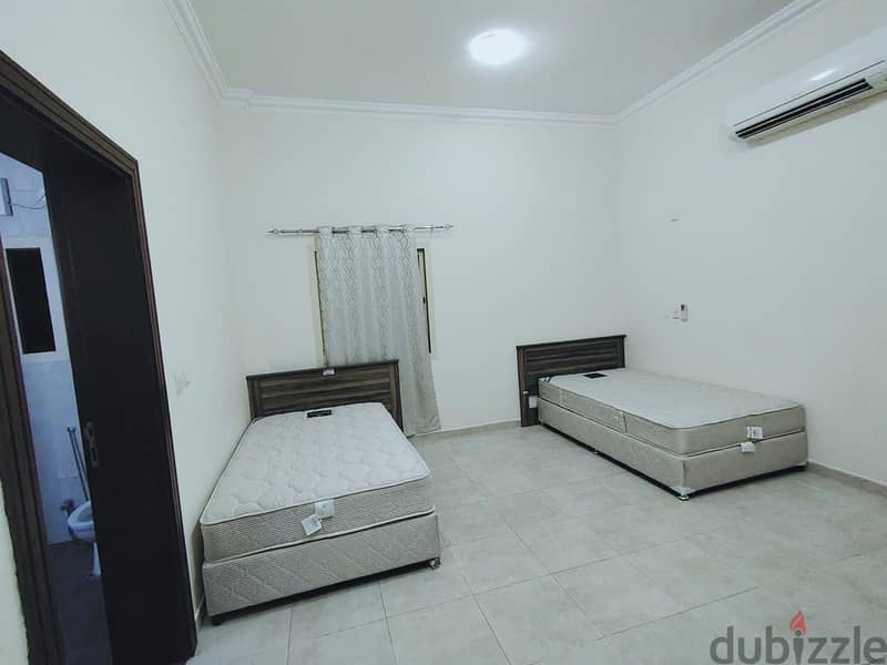 Executive bachelors rooms for rent 5