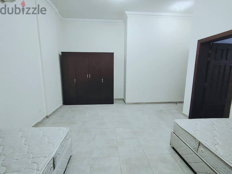 Executive bachelors rooms for rent 6