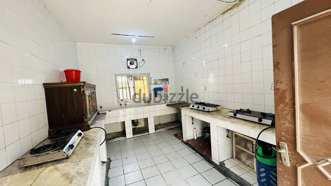 13 BIG Room For Rent (6x5) 4