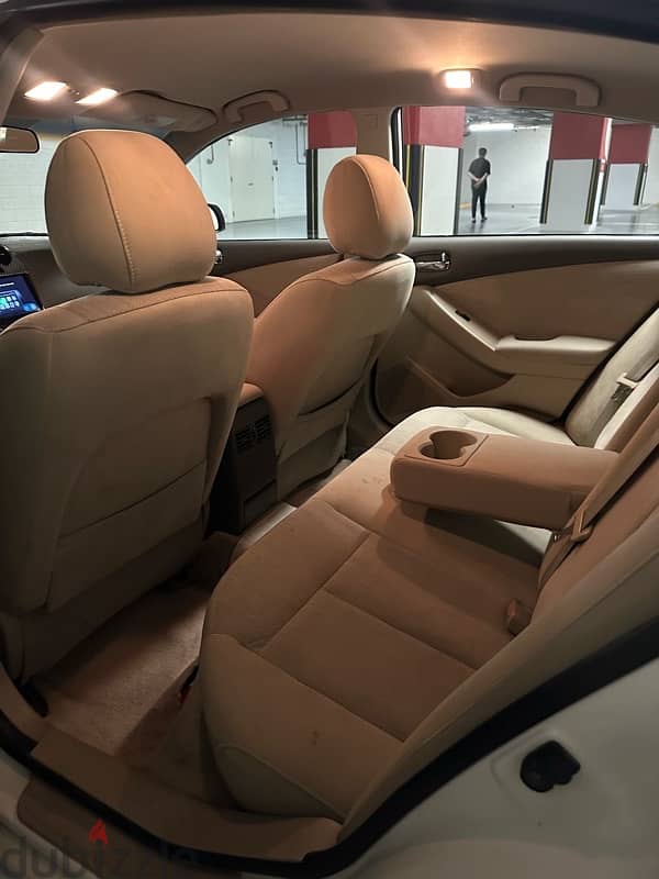 Urgent Sale, Nissan Altima 2012 6