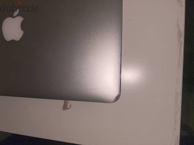 Macbook Air dual core intel i5 1