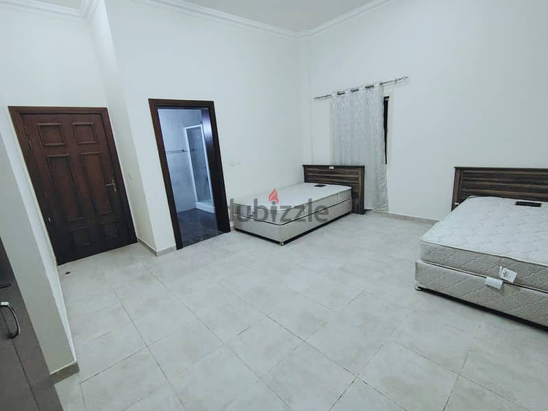 Executive bachelors rooms for rent 5
