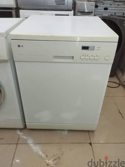 LG Dishwasher Looks Beauty for sale Clean perfect item