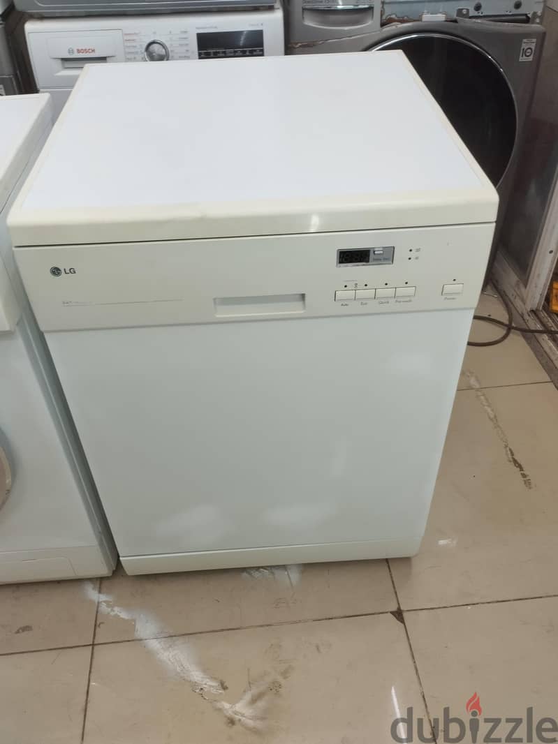 LG Dishwasher Looks Beauty for sale Clean perfect item 4