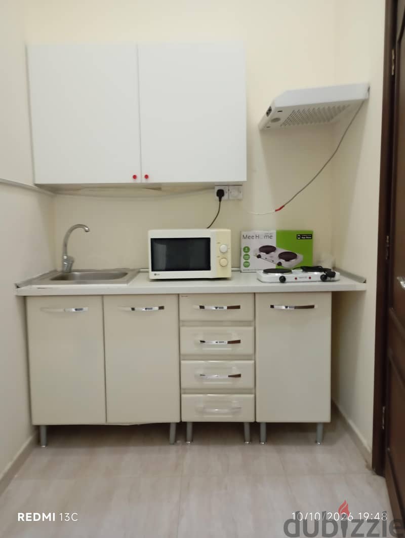 Al Duhail area near LandMark Mall - Studio for rent 9