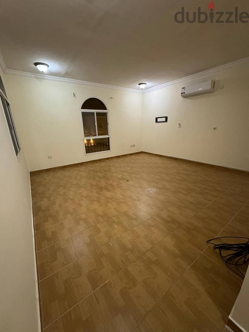 Big size 1BHK Available Wukair 1