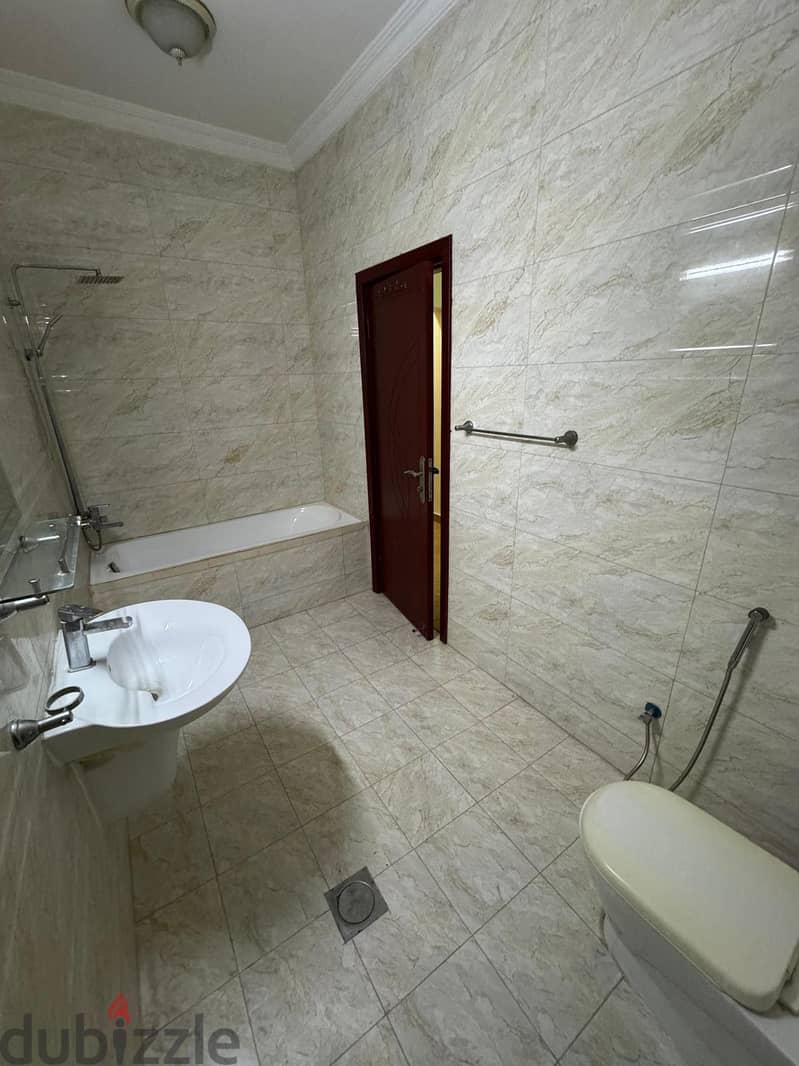 Big size 1BHK Available Wukair 3