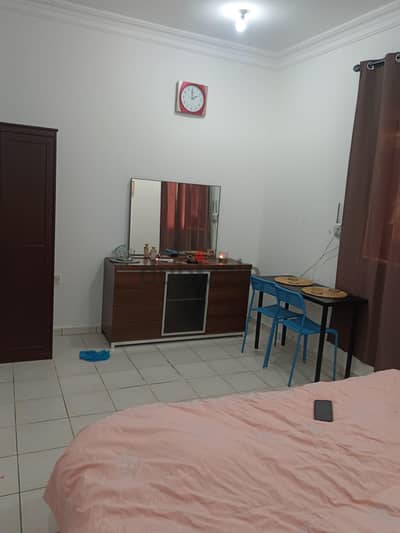 FURNISHED STUDIO BIG SIZE IN OLD AIRPORT FOR FAMILY