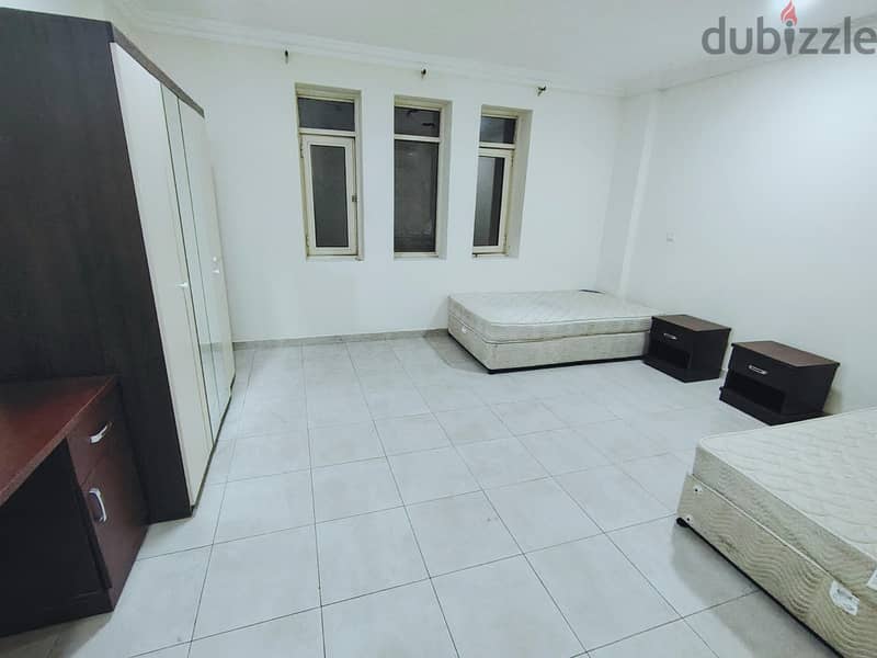 Executive bachelors rooms for rent 2