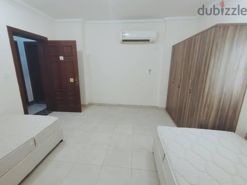Executive bachelors rooms for rent 6