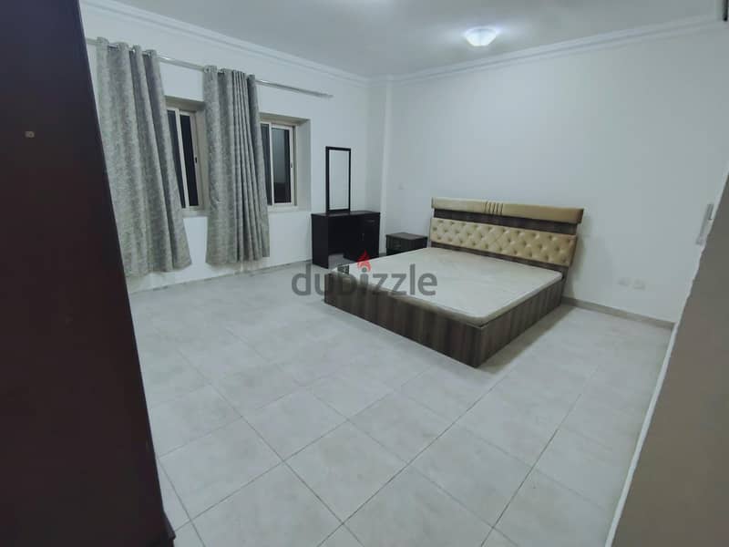 Executive bachelors rooms for rent 13