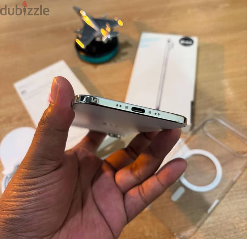 Brand new Apple iPhone 17 air 3