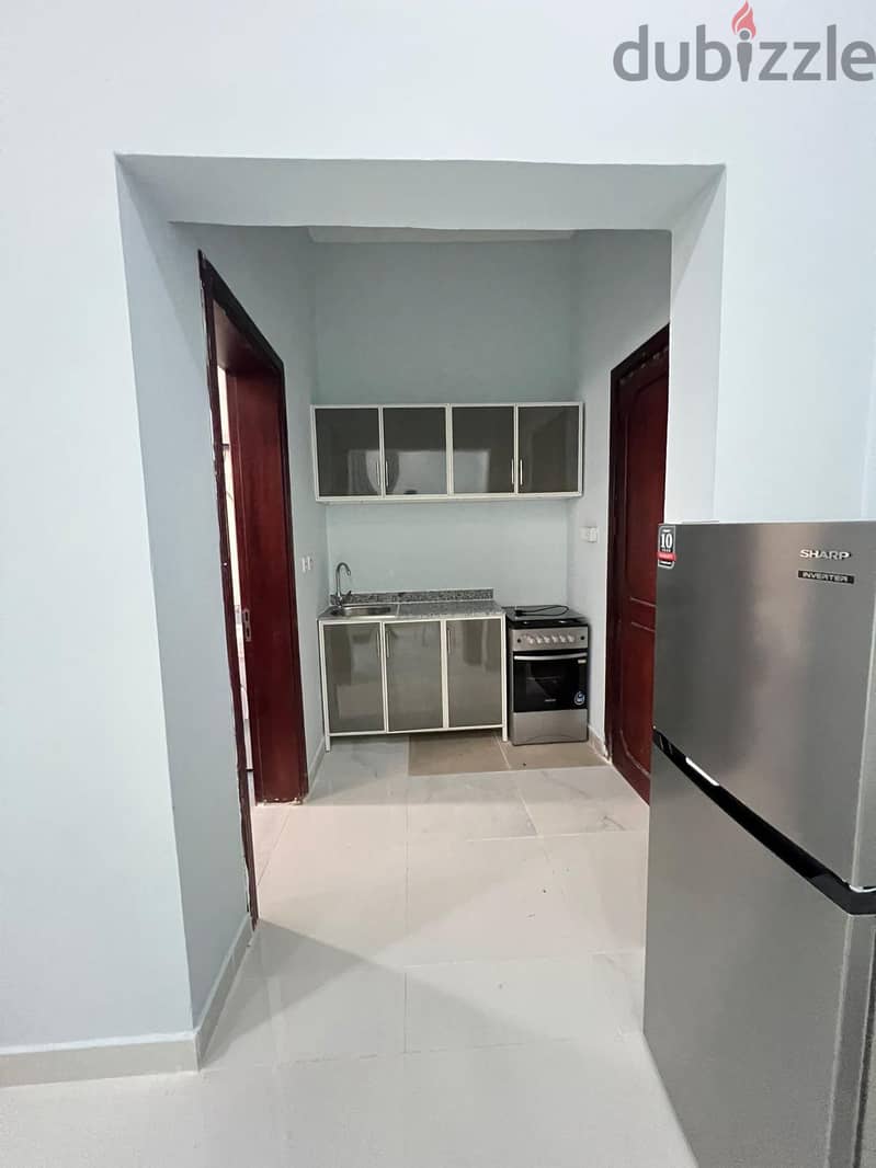 FF Big studio Al Dafnah area 8
