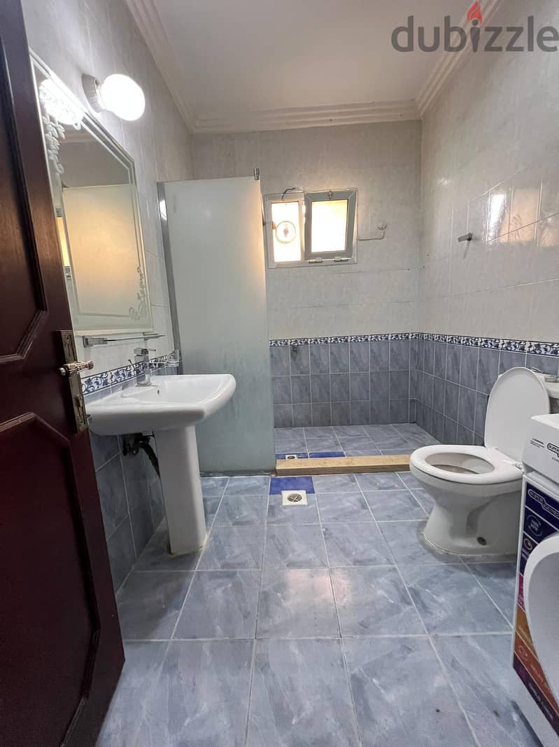 FF Big studio Al Dafnah area 10