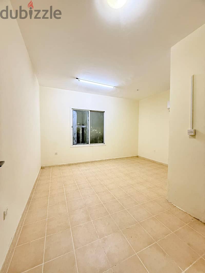 Studio room Rent Available 1