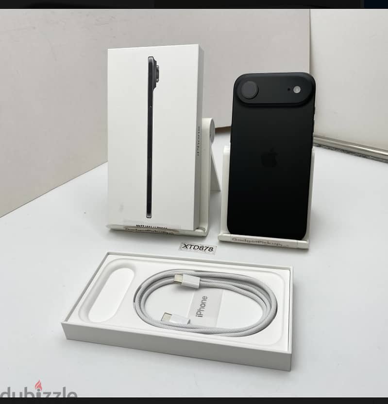 iPhone 17 Air 4
