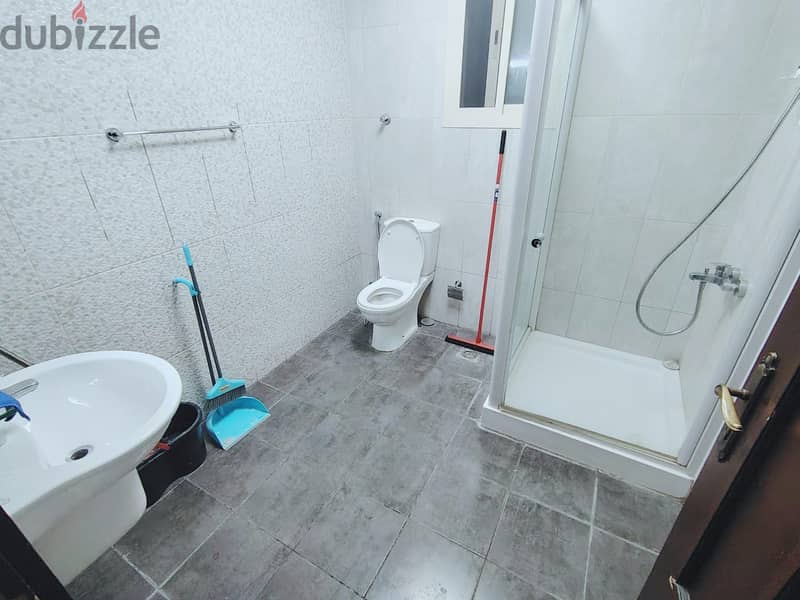 Executive bachelors Rooms for rent 11