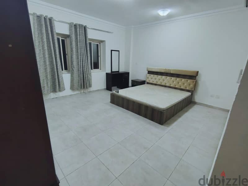 Executive bachelors rooms for rent 13