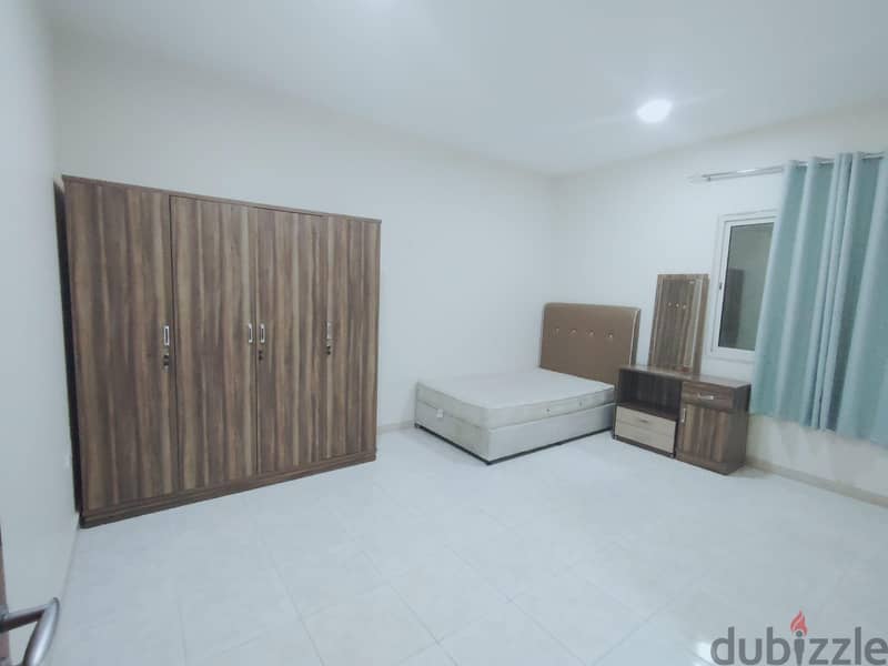 Executive bachelors rooms for rent 16